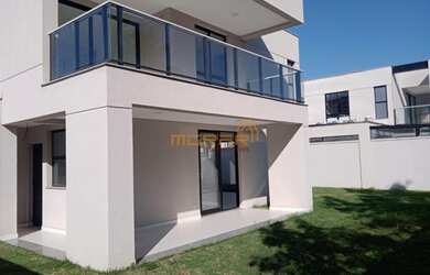 Imagem: A casa em condomínio para alugar possui 3 Dormitórios, 3 Banheiros