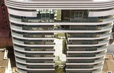 Imagem: O apartamento possui 3 Dormitórios, 1 Banheiro, 2 Vagas na