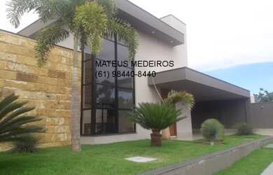 Imagem: A casa em condomínio possui 4 Dormitórios, 5 Banheiros, 4