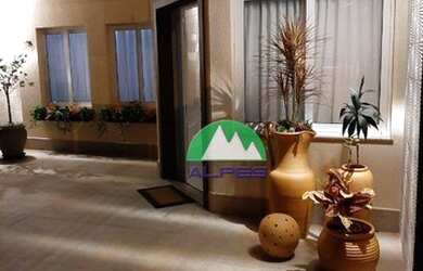 Imagem: A casa possui 3 Dormitórios, 4 Banheiros, 4 Vagas na garagem