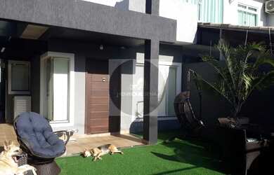 Imagem: A casa possui 3 Dormitórios, 1 Banheiro, 84m² de Área e