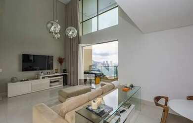 Imagem: O apartamento possui 1 Dormitório, 1 Banheiro, 2 Vagas na garagem