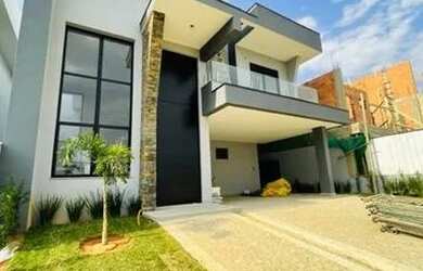 Imagem: A casa em condomínio possui 4 Dormitórios, 5 Banheiros, 4