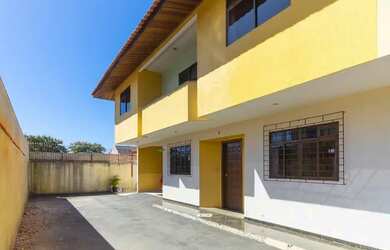 Imagem: A casa em condomínio possui 3 Dormitórios, 3 Banheiros, 2