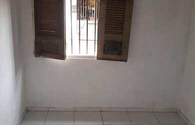 Imagem 5: Vendo esta casa. 1 Banheiroe2 Dormitórios