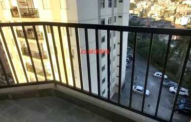 Imagem: O apartamento possui 3 Dormitórios, 1 Banheiro, 1 Vaga na garagem