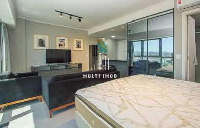 Imagem: O studio possui 1 Dormitório, 1 Banheiro, 1 Vaga na garagem