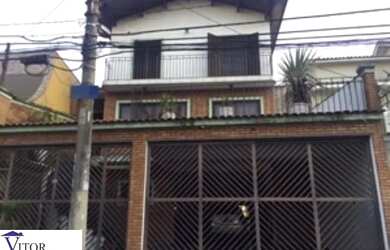 Imagem: A casa possui 3 Dormitórios, 4 Banheiros, 4 Vagas na garagem