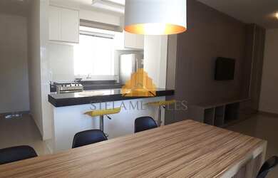 Imagem: O apartamento possui 3 Dormitórios, 1 Banheiro, 2 Vagas na