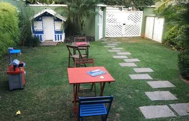 Imagem: A casa em condomínio possui 4 Dormitórios, 4 Banheiros, 2