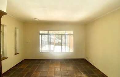 Imagem: Sobrado para aluguel possui 190 metros quadrados com 2 quartos