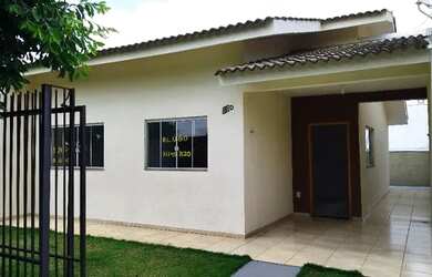 Imagem: A casa em condomínio possui 3 Dormitórios, 1 Banheiro, 1 Vaga