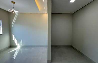 Imagem 10: Casa na Quadra 507 Sul. Piscina, Churrasqueira, 170m² de Áreae3 Vagas...