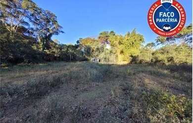 Imagem: A fazenda possui 11000m² de Área e está localizado em Ouro