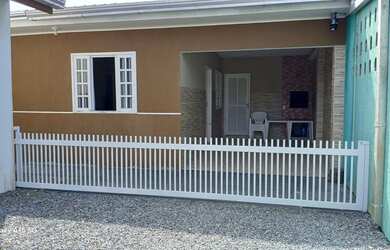 Imagem 2: Casa em Guaratuba, 2 quartos, ar condicionado, 8 pessoas, prox morro do...