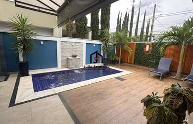 Imagem: A casa em condomínio possui 3 Dormitórios, 4 Banheiros, 4