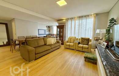 Imagem: O apartamento possui 3 Dormitórios, 3 Banheiros, 2 Vagas na