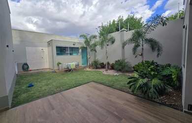 Imagem 14: Casa de Alto Padrão - 3/4 sendo 1 suíte - Porteira Fechada