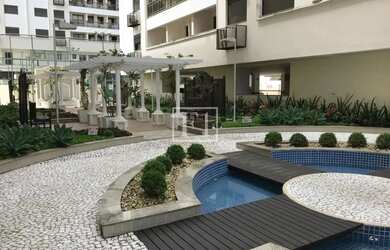 Imagem: O apartamento possui 3 Dormitórios, 1 Banheiro, 2 Vagas na