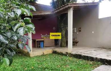 Imagem 9: Térrea para venda possui 180 metros quadrados com 2 quartos