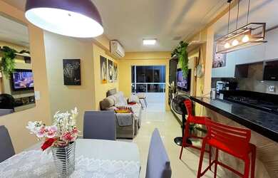 Imagem: O apartamento possui 3 Dormitórios, 2 Banheiros, 2 Vagas na