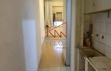 Imagem: A kitnet possui 1 Banheiro e 32m² de Área e está localizado