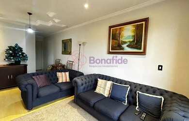 Imagem: O apartamento possui 3 Dormitórios, 1 Banheiro, 2 Vagas na