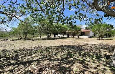 Imagem: A fazenda possui 60.000m² de Área e está localizado em Tomba