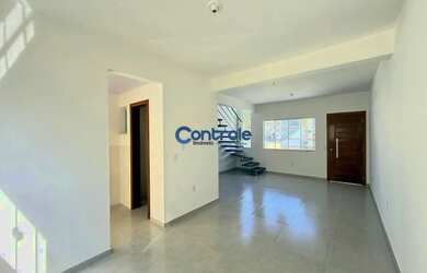 Imagem: A casa possui 2 Dormitórios, 2 Banheiros, 1 Vaga na garagem