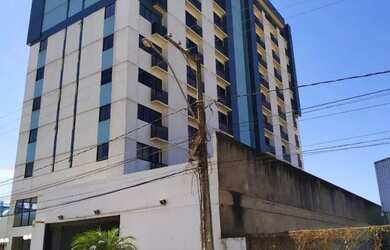 Imagem: O apartamento possui 1 Dormitório, 1 Banheiro, 1 Vaga na garagem