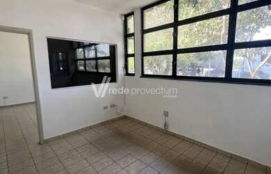 Imagem: O depósito possui 4 Vagas na garagem, 24m² de Área e está