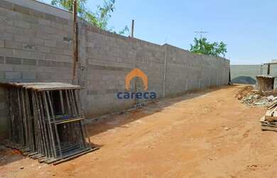 Imagem: O terreno possui 711m² de Área e Imóvel novo e está localizado