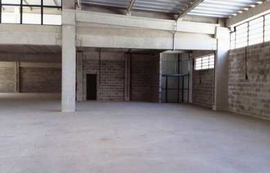 Imagem 16: Galpão para aluguel e venda possui 4570 metros quadrados - Itaipava - Petrópolis/RJ