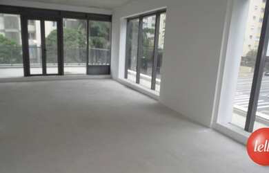 Imagem: O depósito possui 1 Vaga na garagem e 40m² de Área e está