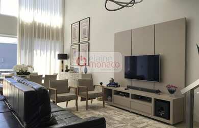 Imagem: A casa em condomínio possui 4 Dormitórios, 5 Banheiros, 2