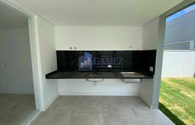 Imagem 10: Casa Padrão. 261m² de Área, 2 Vagas na garageme3 Dormitórios