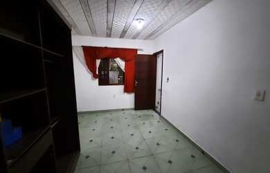 Imagem 14: Alugo casa em Itacuruça. Varanda, 90m² de Área, 1 Banheiroe1 Dormitório