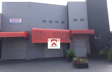 Imagem: O depósito possui 1 Vaga na garagem, 76m² de Área e está