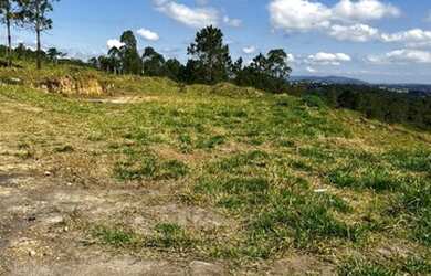 Imagem: O terreno possui 999m² de Área e está localizado em Centro