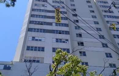 Imagem: O depósito possui 5 Vagas na garagem, 4.500m² de Área e