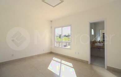 Imagem 8: Sobrado com 4 suítes com 153 m² construídos em condomínio fechado