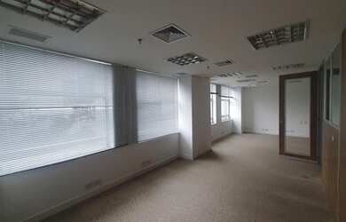 Imagem: O depósito possui 2 Vagas na garagem, 68m² de Área, Imóvel