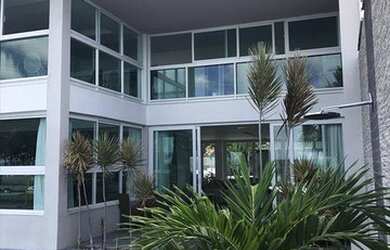 Imagem 4: 83201- Luxuosa casa 7 suites piscina beira mar Tamandaré