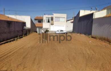 Imagem: O terreno possui 250m² de Área e está localizado em Franca