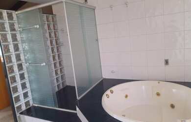 Imagem 10: Casa para Venda em Goiânia / GO no bairro Setor Bueno - 2051350