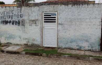 Imagem: A casa possui 2 Dormitórios, 1 Banheiro, 198m² de Área e