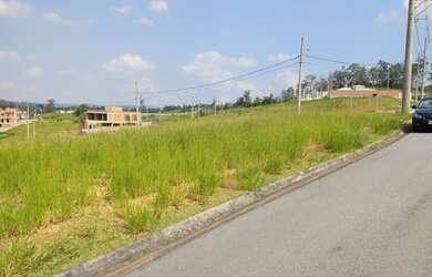 Imagem: O terreno possui 630m² de Área e está localizado em Caucaia