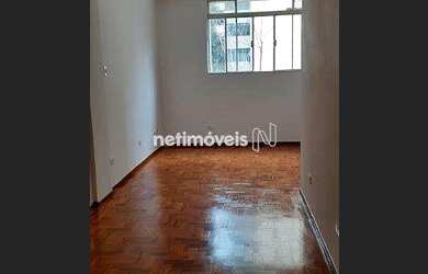 Imagem: O apartamento possui 1 Dormitório, 1 Banheiro, 37m² de Área