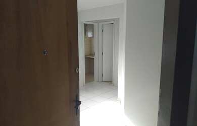 Imagem 6: Apartamento para venda tem 42 metros quadrados com 1 quarto em Centro - Curitiba - PR