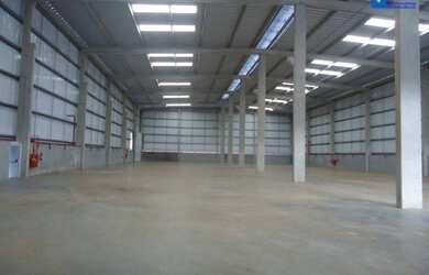 Imagem: O depósito possui 5 Vagas na garagem, 5.656m² de Área e